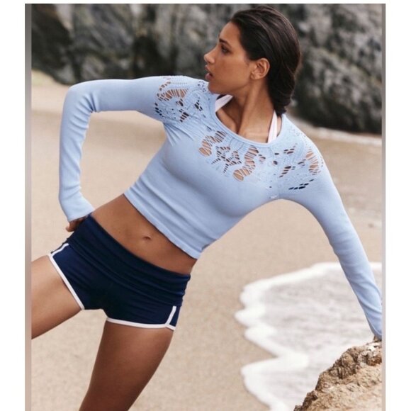 FP Movement Happiness Runs Floral Cutout Designs Long Sleeve Top Size M/L - Picture 2 of 8